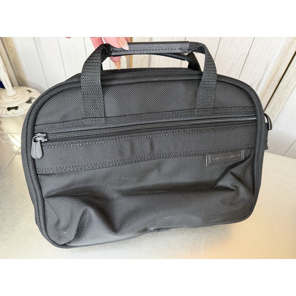 Briggs & Riley Luggage Toiletry Bag Overnite Carry-On Organizer Black